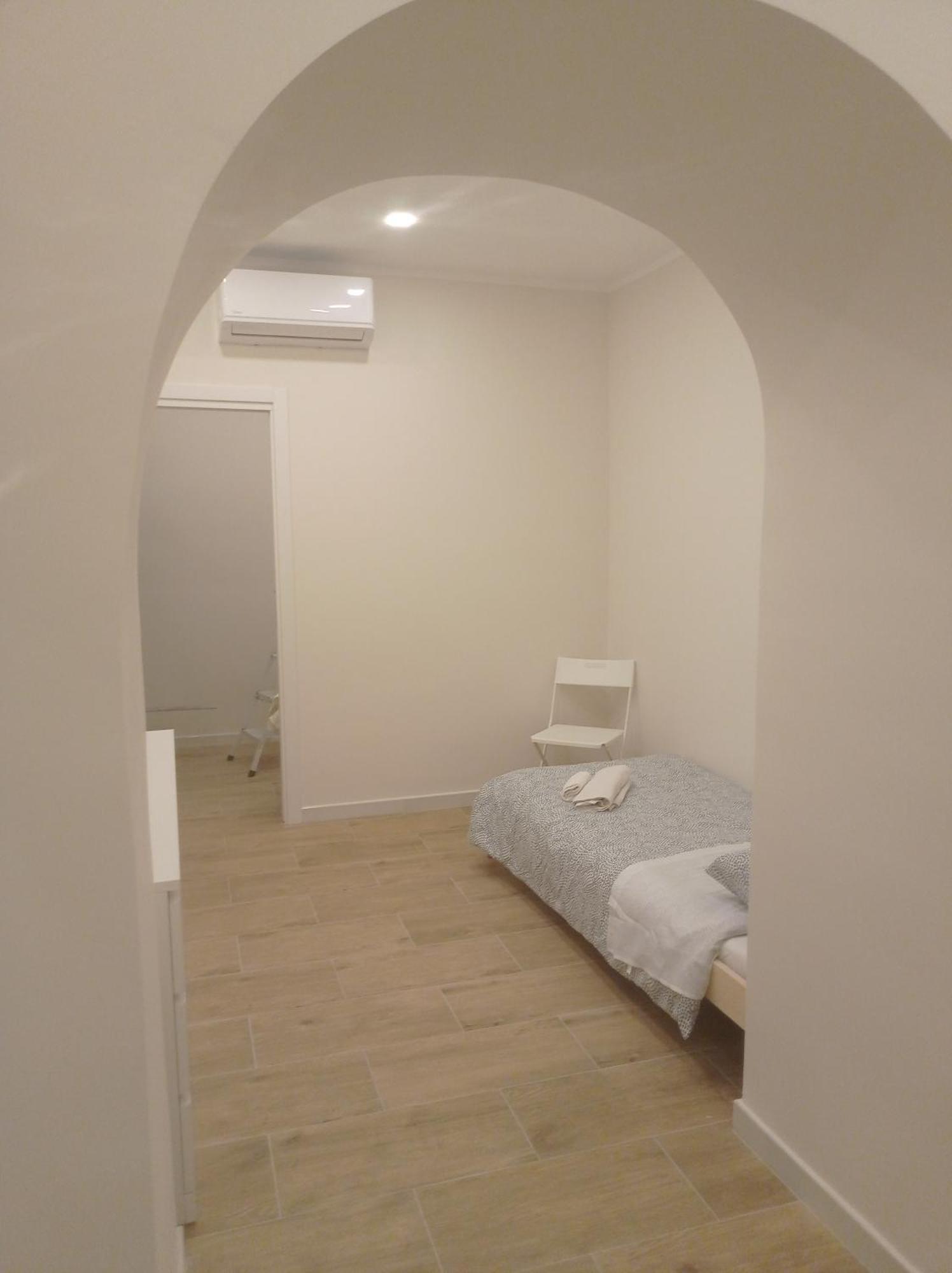 Duomo Apartament'S Napoli Bagian luar foto